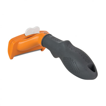 Brosse Furminator poils courts chien