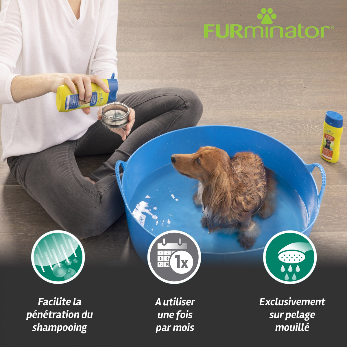 Brosse de bain avec réservoir pour shampoing chien, chat